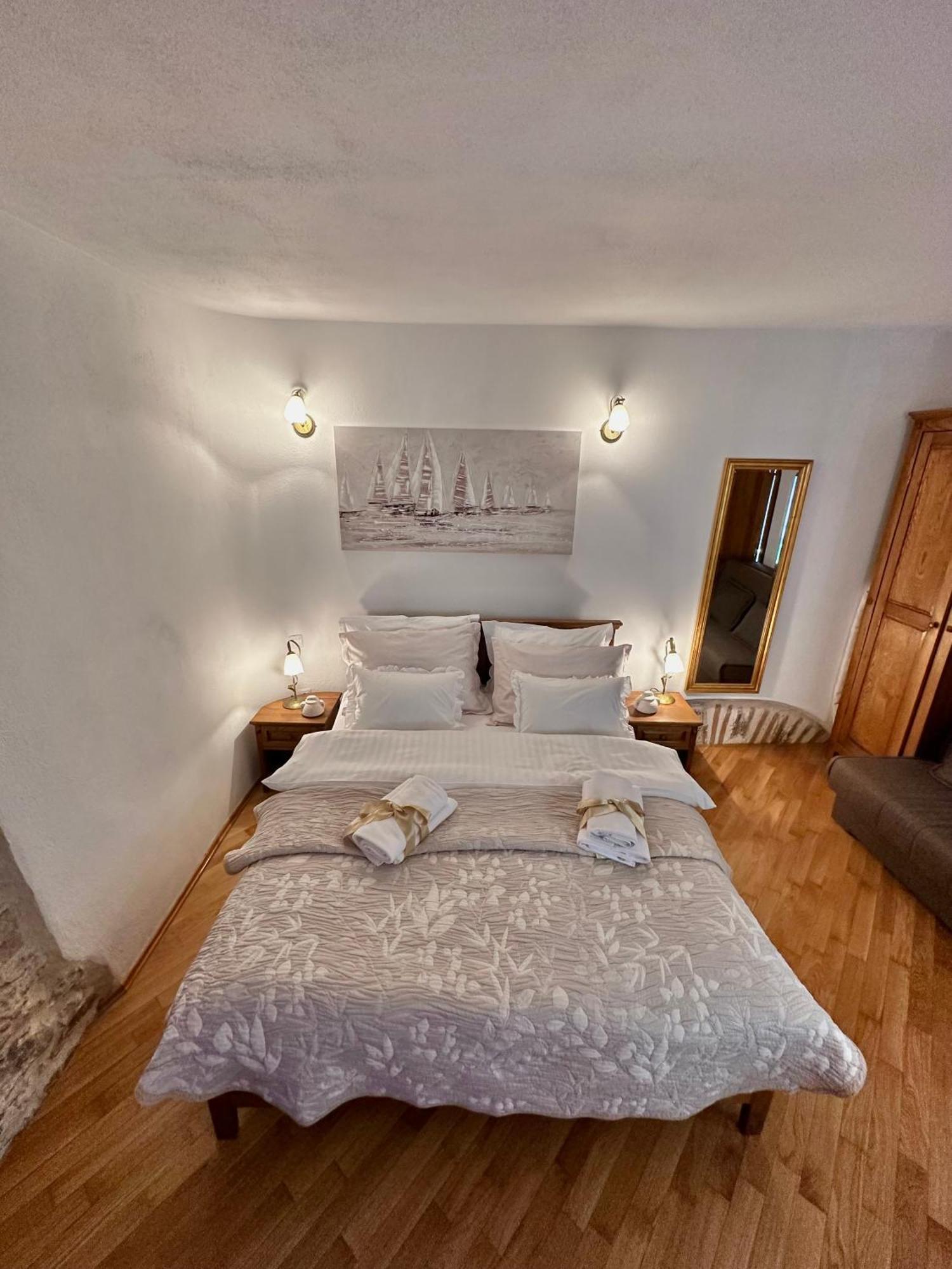 Diocletian Wine Studio Apartment II Сплит Экстерьер фото